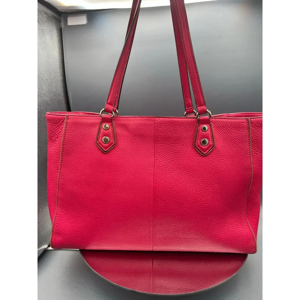 KARL LAGERFELD PARIS Zippy East West Tote in pink leather w/cat whisker tag